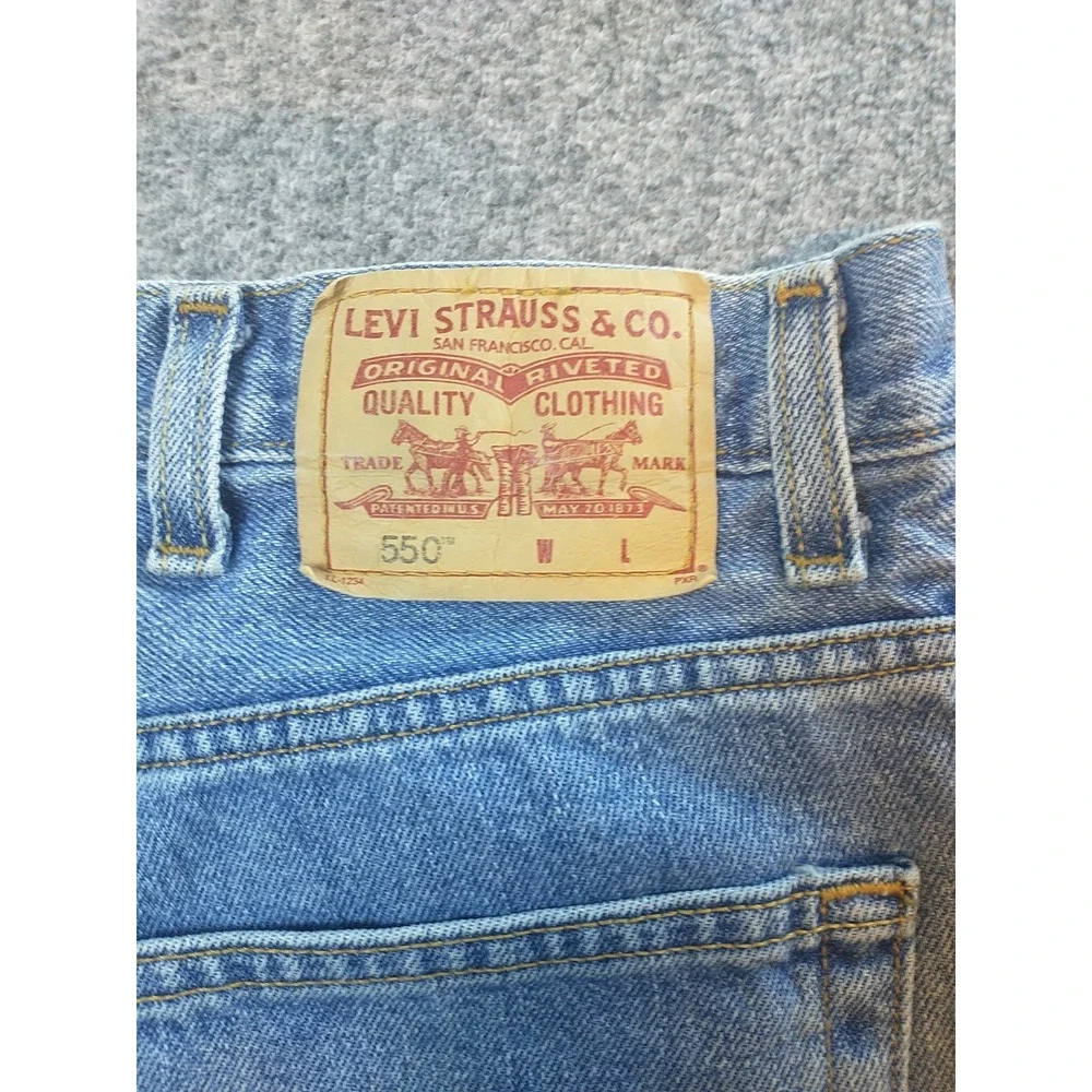 Levis 550 Relaxed Fit Jeans Men 40x35 Light Wash Blue Denim Tapered Leg 550-0260